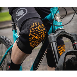 Endura SingleTrack II kolano E1253