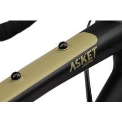 GHOST Asket Essential AL